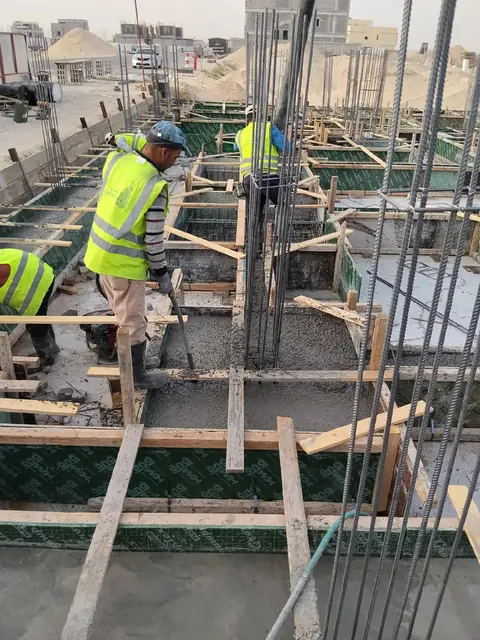 Site crew fixing reinforcement
